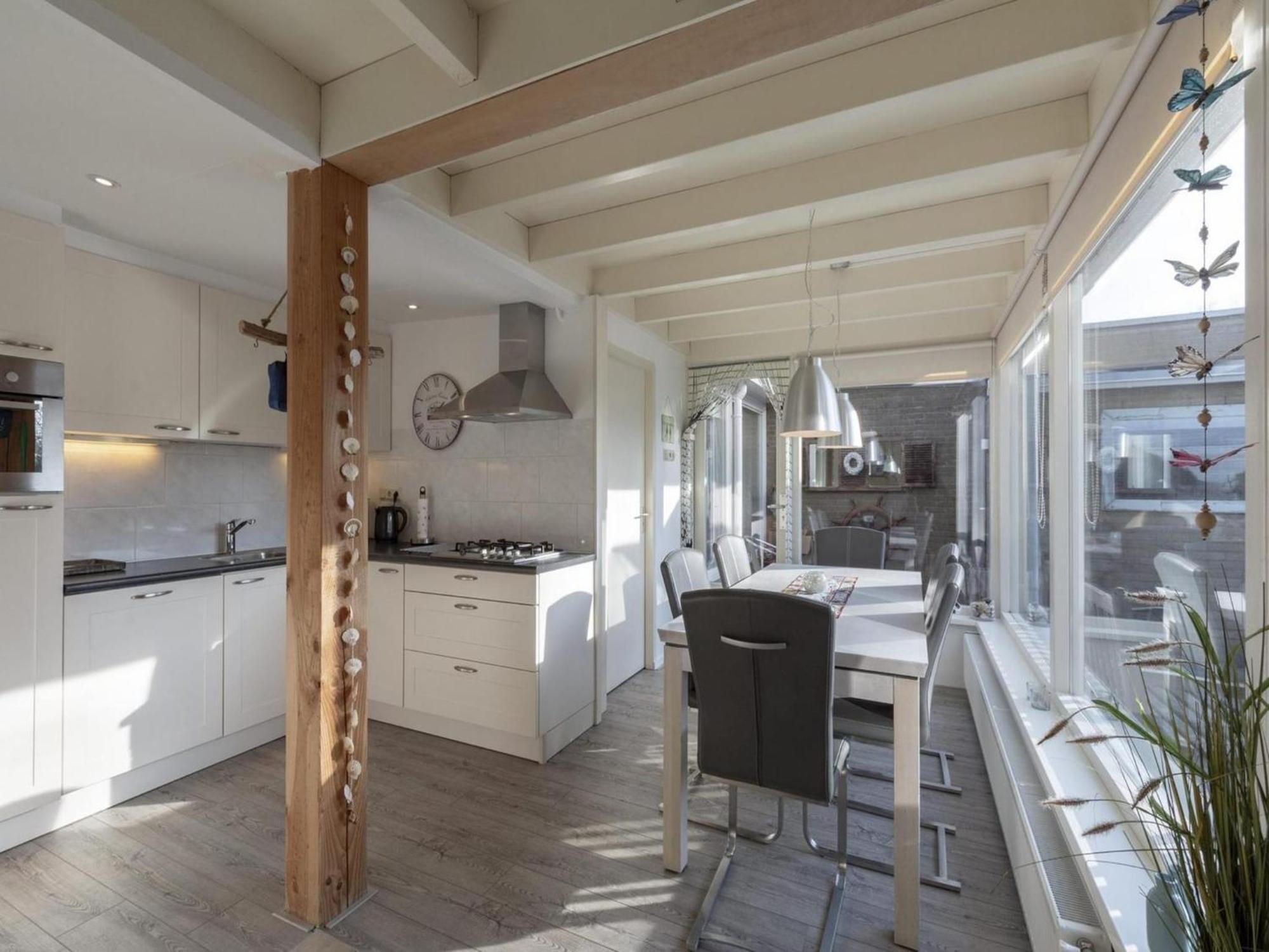 Stylish Bungalow With A Large Garden Sint Maartensvlotbrug Eksteriør billede