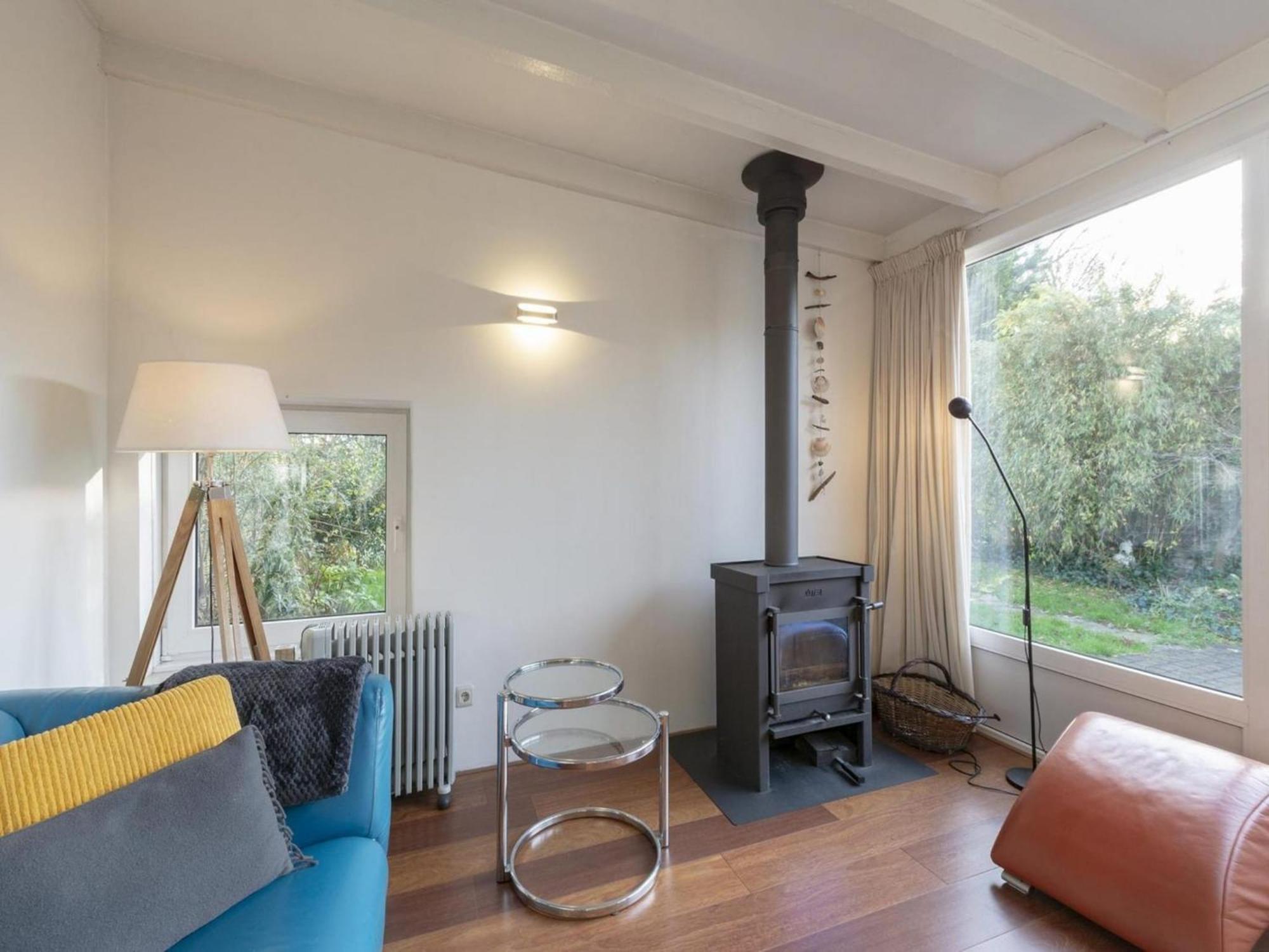 Stylish Bungalow With A Large Garden Sint Maartensvlotbrug Eksteriør billede