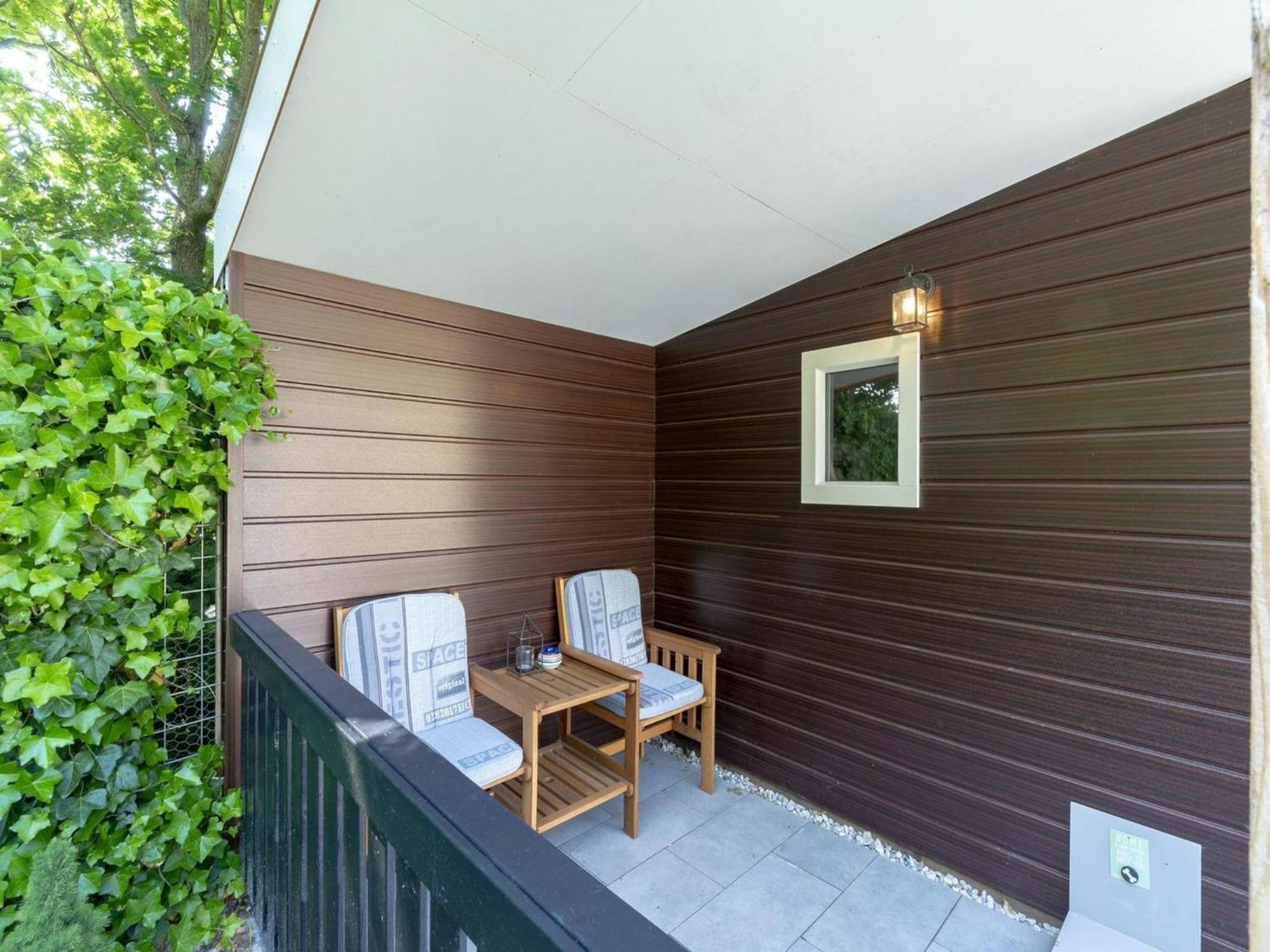 Stylish Bungalow With A Large Garden Sint Maartensvlotbrug Eksteriør billede