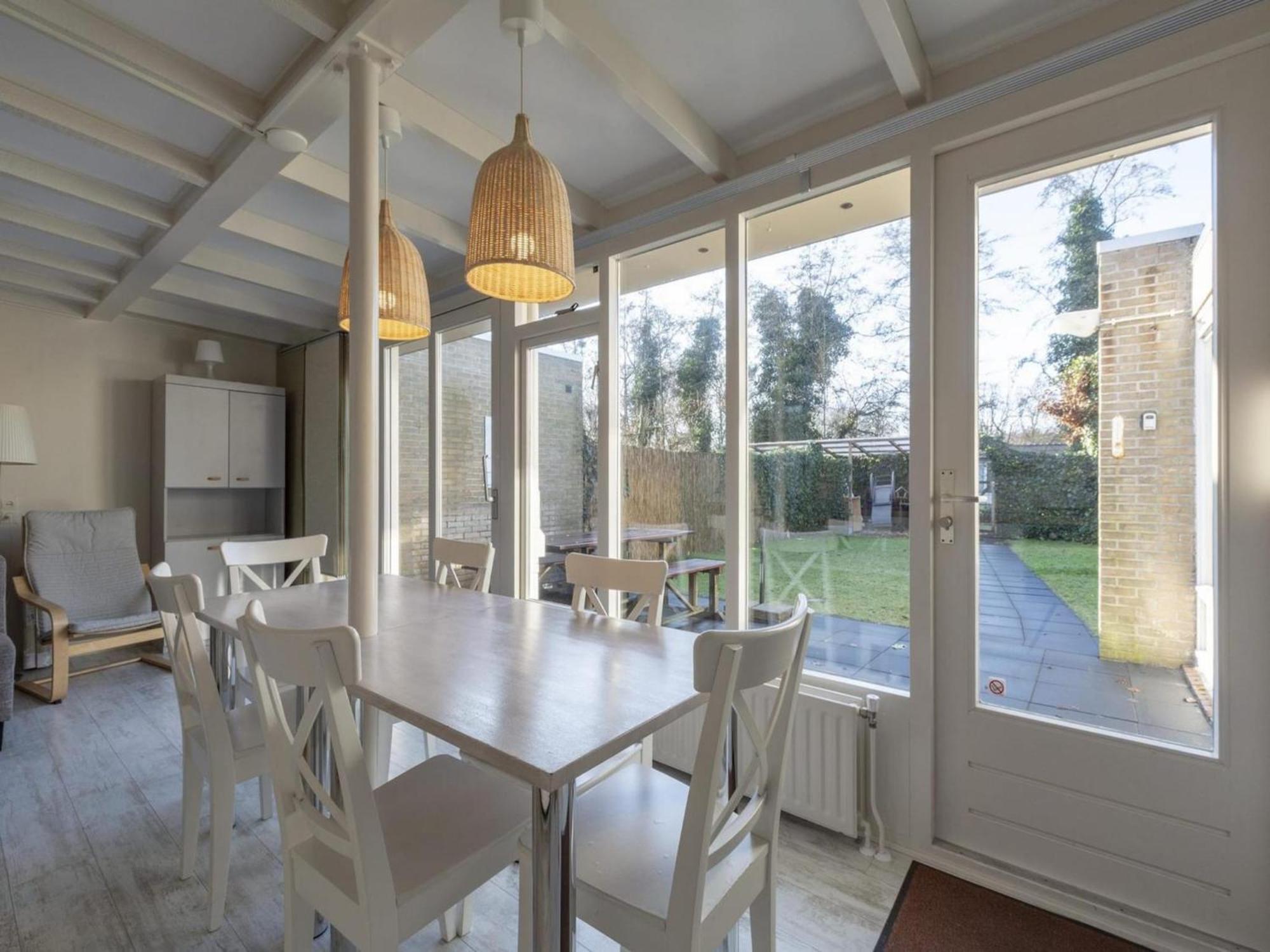 Stylish Bungalow With A Large Garden Sint Maartensvlotbrug Eksteriør billede