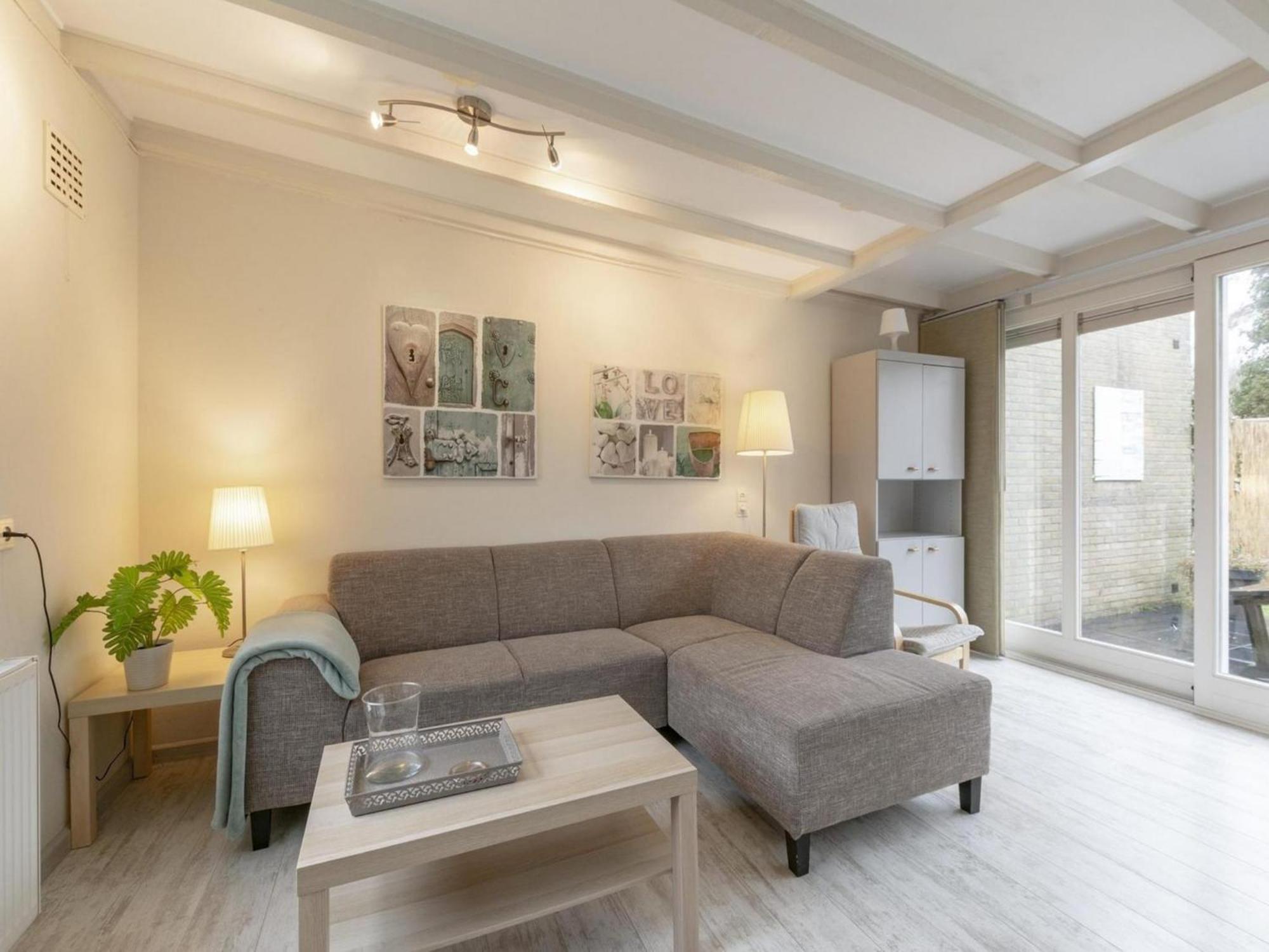 Stylish Bungalow With A Large Garden Sint Maartensvlotbrug Eksteriør billede